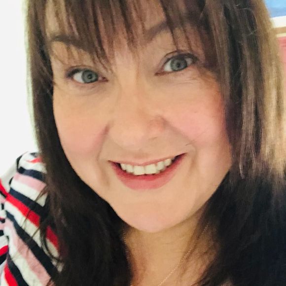 Meet your Posher, Karen - Picture 1 of 1